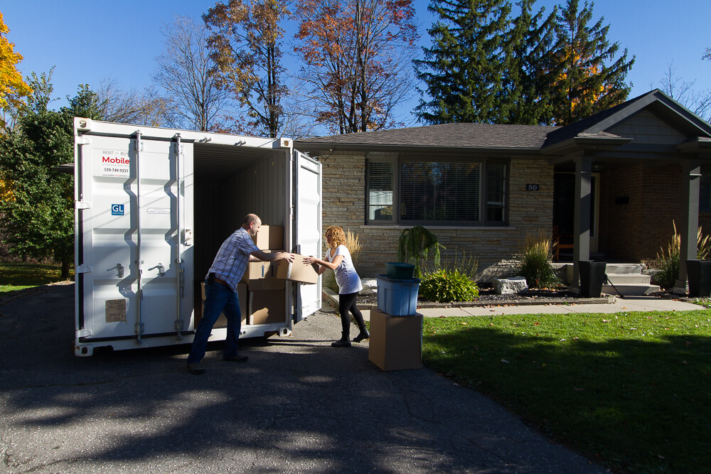 Why You Should Rent A Mobile Storage Container In The Fall Blog
